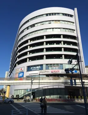 パークアベニュー(岩崎共同)ビルの外観