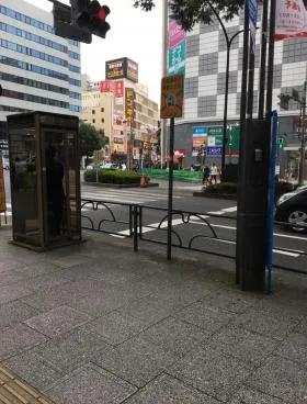 鈴春ビルの外観