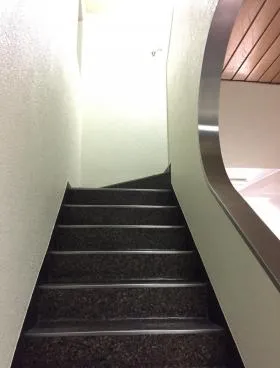 大手町ポイントビルの外観
