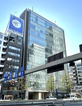 日土地銀座ビルの外観