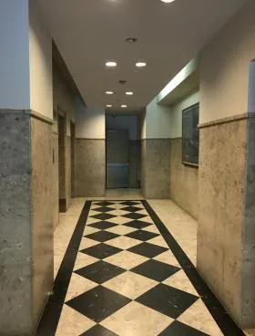 ハイカットビルの外観