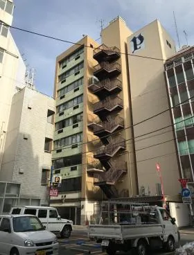 杉商ビルの外観