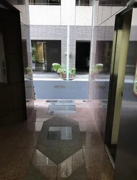 平和MKビルの外観
