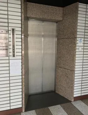 関根ビルの外観