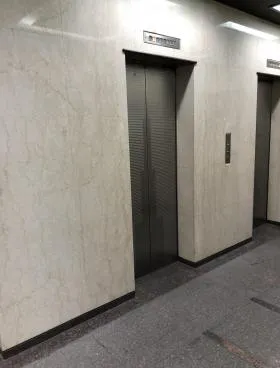KAGURAZAKA VIGAS(旧:日新)ビルの外観