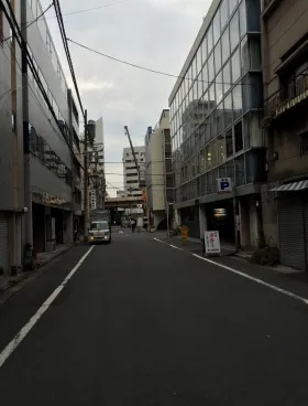 SAGAMIビルの外観