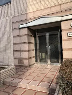 プルームビルの外観