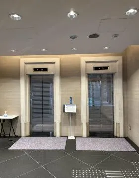 全国燃料会館の外観