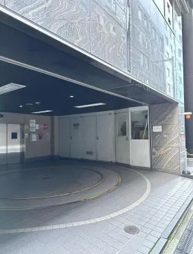 全国燃料会館の外観
