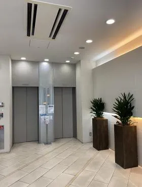 VORT西新宿Ⅲ 旧)グラフィオ西新宿の外観