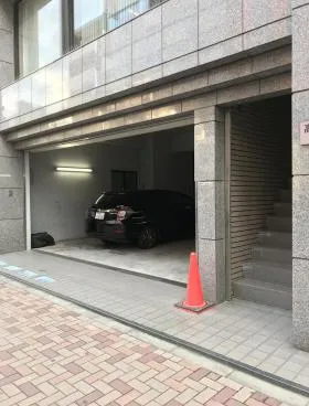 高円寺岡本ビルの外観