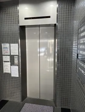 澤ビルの外観