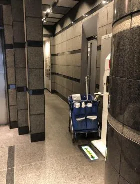 ケイアイ新宿ビルの外観