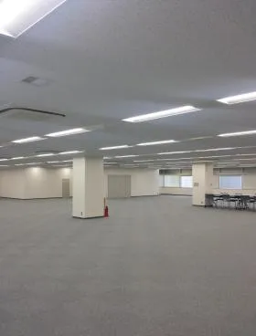 ヤマタネビルの外観