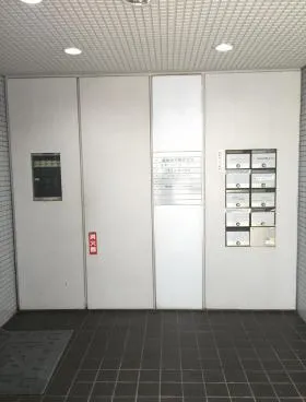 YSビルの外観