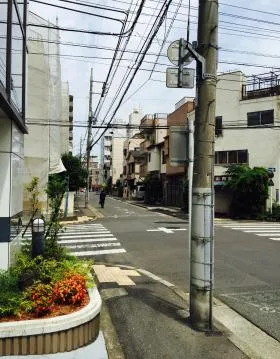 クロス本社ビルの外観