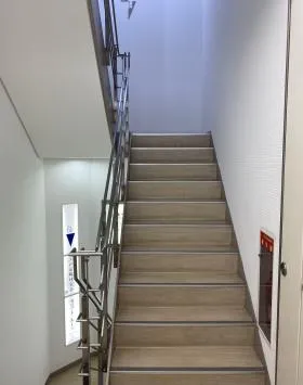 銀座西五番館ビルの外観