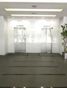 新大橋リバーサイドビル101の外観