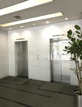 新大橋リバーサイドビル101の外観