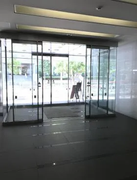 新大橋リバーサイドビル101の外観