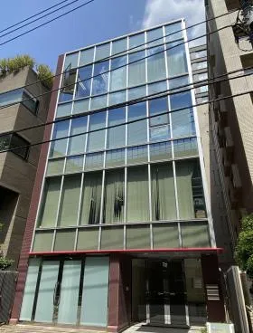 東越六番町ビルの外観