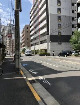 新大橋2丁目ビルの外観
