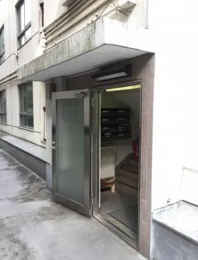 番町パレスビルの外観