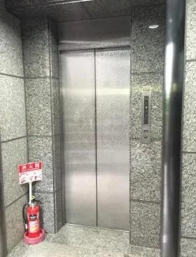 飯田ビルの外観