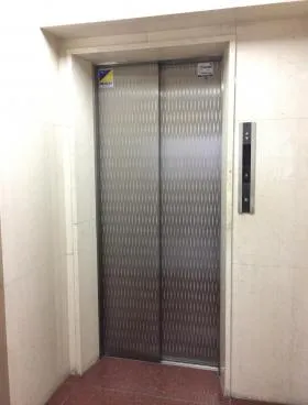 福岡ビルの外観