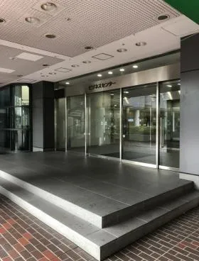 東京イースト21ビジネスセンタービルの外観