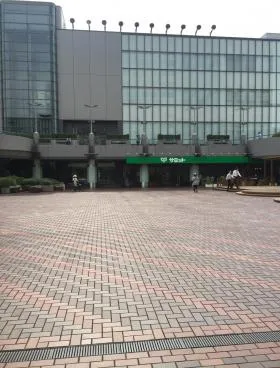 イースト21タワービルの外観