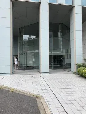 イーストネットビルディングの外観
