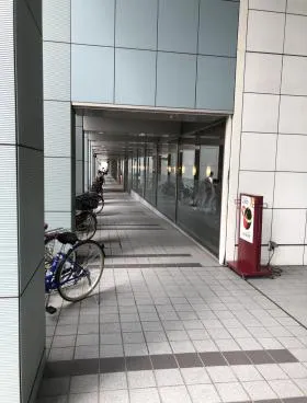 イーストネットビルディングの外観