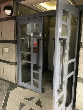 APPLE OHMIビルの外観