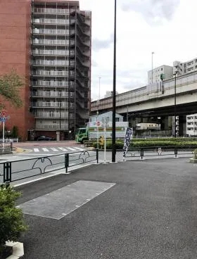 パークフロントビルの外観