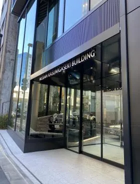 明産霞が関ビルの外観
