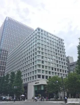 三菱ビルの外観