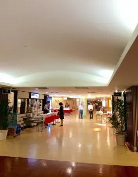 新東京ビルの外観