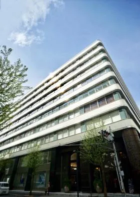 新東京ビルの外観