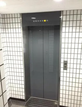 平河町スクエアビルの外観