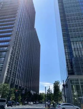 大手町ビルの外観