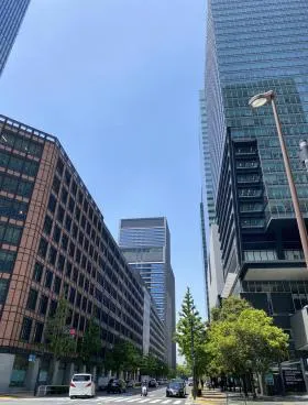 大手町ビルの外観