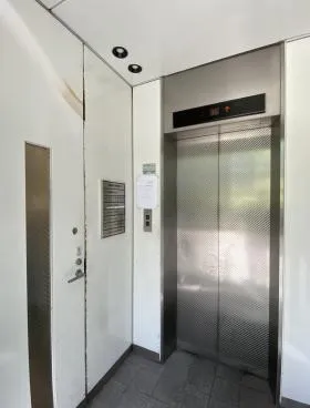 ナビール日比谷の外観