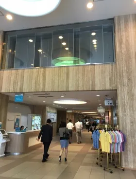 新有楽町ビルの外観