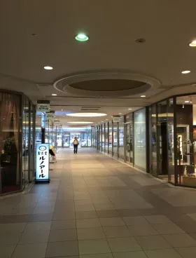 新有楽町ビルの外観