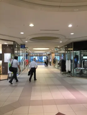 新有楽町ビルの外観