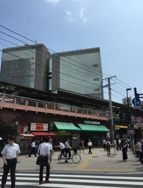 新有楽町ビルの外観