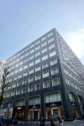 新有楽町ビルの外観