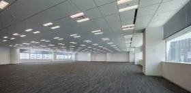 X-PRESS有楽町の外観