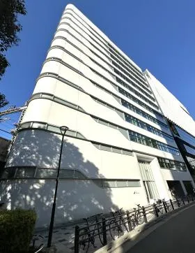 X-PRESS有楽町の外観